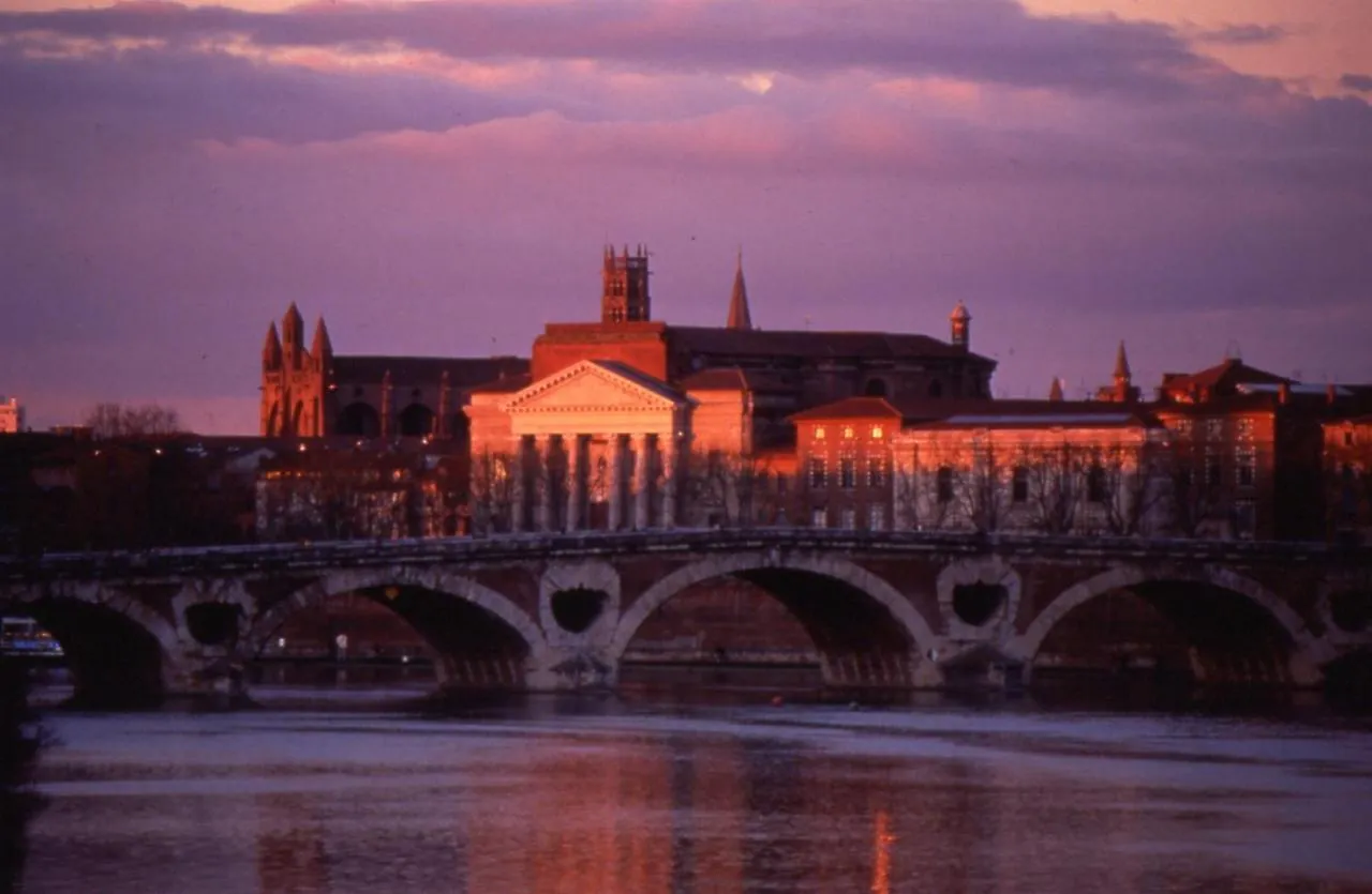 Ibis Styles Toulouse Centre Canal du Midi Hotel
